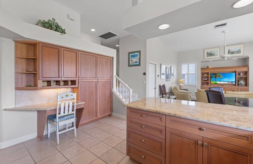 Beachview Country Club Estates Casa | Beautiful golf course home overlooking the greens and walking distance to the beach NEW!