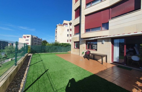Santander Apartamento | Precioso bajo en Santander: jardín, piscina y cerca de la playa, ideal familias!