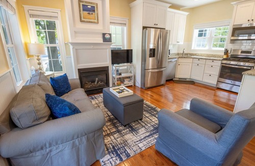 Michigan City Casa | Beautiful Guest House in Beachwalk Resort Perfect for Small Families