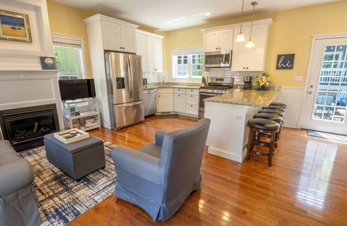 Michigan City Casa | Beautiful Guest House in Beachwalk Resort Perfect for Small Families