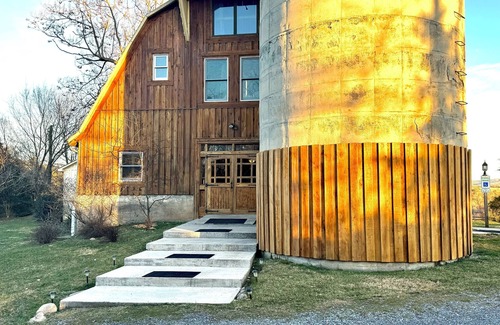Lexington Apartamento | Beautiful Guest Room in 100year old Remodeled Dairy Barn
