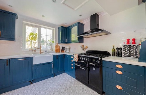 College Park and Old Oak Casa | Beautiful High end Home close to city center