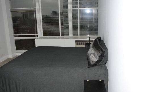 Douglas Apartamento | Beautiful high rise Near Downtown. Breathtaking view of the lake. King bed
