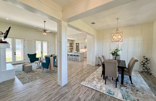 Dennis Casa | Beautiful Hillside Home Overlooking Dove Ridge Vineyard