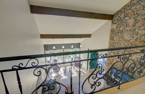 Weaverville Casa | Beautiful hilltop retreat, secluded yet convenient to Asheville, Weaverville.