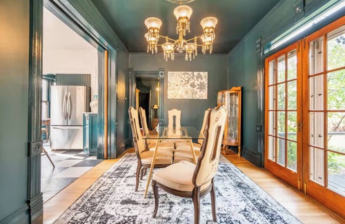 East Central Casa | Beautiful historic manor! 5 bed 5 baths! - 10 minutes from downtown SLC