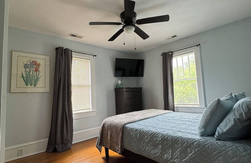 Roanoke Casa | Beautiful Historic 5-Bedroom Home!