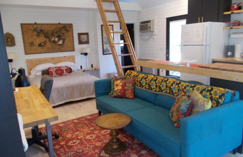 Ocracoke Apartamento | Hermoso, Histórico, Retiro privado para parejas, Se aceptan mascotas, Ubicación central