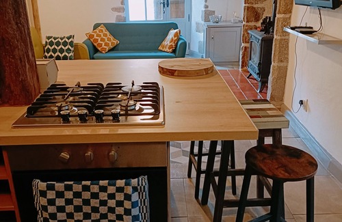 Confolens Casa | Beautiful Historic Holiday home with a chateau neighbour