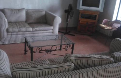 Tres de Mayo Casa | Hermosa casa en residencial Burgos