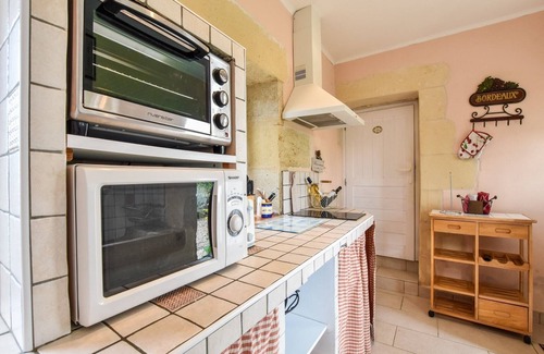 Monprimblanc Casa | Casa en Monprimblanc con Piscina y Viñedos