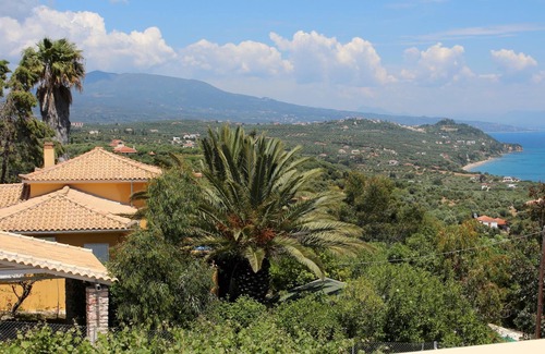 Pylos-Nestoras Casa | Bonita casa de campo en el campo con terraza | Messinia, Peloponeso
