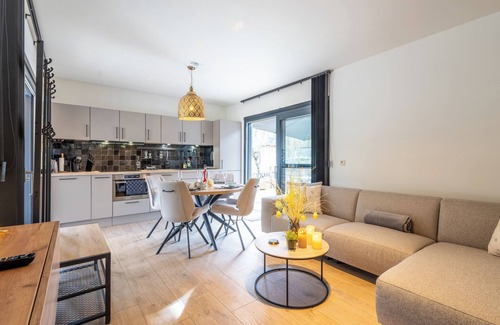Zutendaal Casa | Beautiful holiday home in the middle of the woods