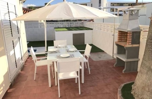 Callao Salvaje Villa | PRECIOSA VIVIENDA VACACIONAL 83 CON PISCINA PRIVADA
