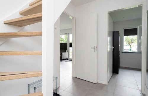 Hensbroek Casa | Beautiful holiday home with lots of space in a holiday park near Alkmaar