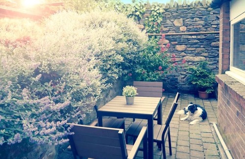 Berwick-upon-Tweed Cabaña | Beautiful Holy Island of Lindisfarne: Dog Friendly Peaceful Retreat.
