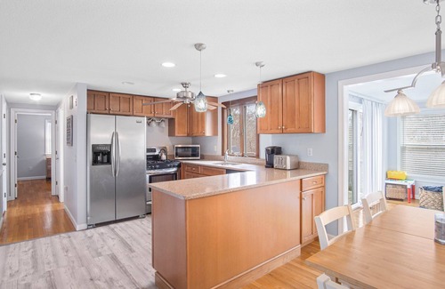 West Yarmouth Casa | Beautiful Home 1/2 mile from Colonial Acres Beach