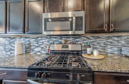 Austin Casa | Beautiful home, 2 living rooms, group getaway, in welcoming Austin