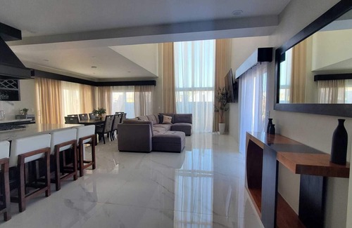 Rosarito Casa | Beautiful home 5 min away from papas & beer. W/ King size beds