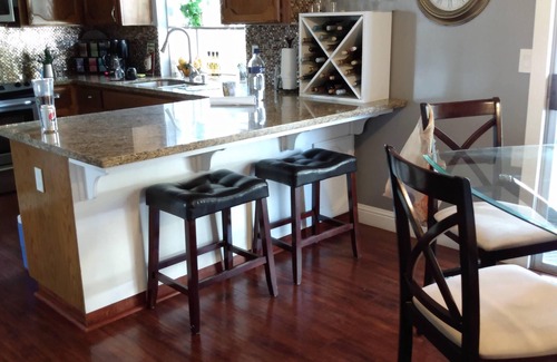 Fresno Casa | Beautiful Home and Pool in quiet gated neighborhood