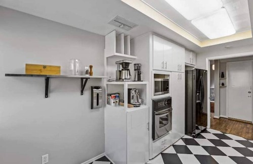 Southampton Casa | Beautiful Home by Rice, Med Ctr, Museums