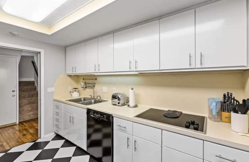 Southampton Casa | Beautiful Home by Rice, Med Ctr, Museums