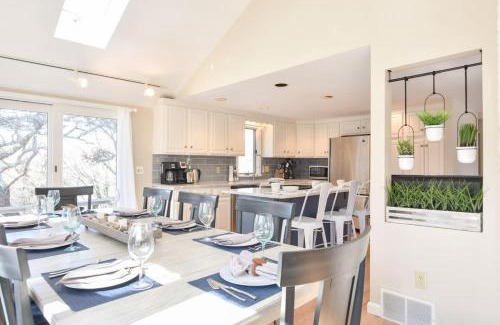 Brewster Casa | Beautiful Home Close to Ponds and Beach