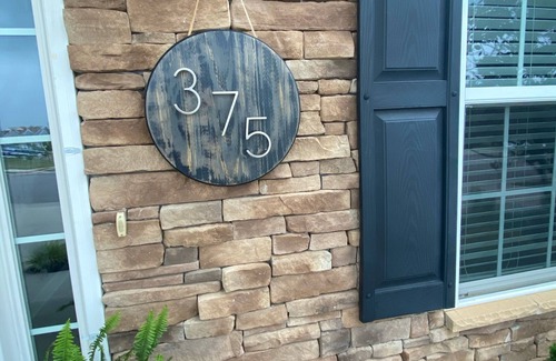 Christiansburg Casa | Beautiful home in a residential neighborhood close to EVERYTHING! *GO HOKIES!*