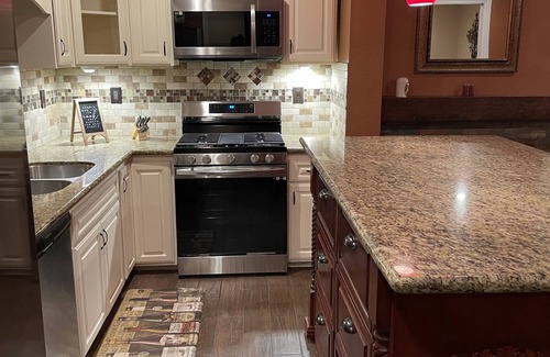Palmdale Casa | Beautiful home in a nice quiet neighborhood.
