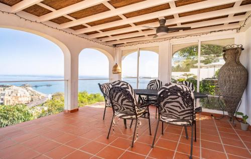 Almunecar Casa | Beautiful Home In Almuñecar With Wifi