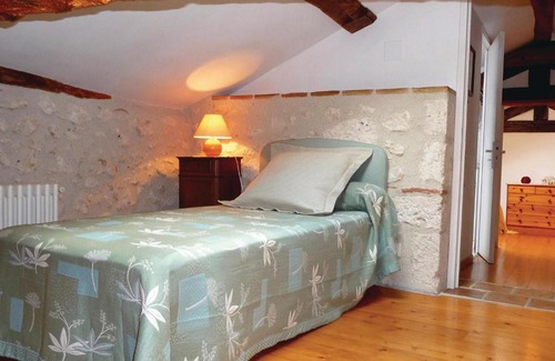 Beauville Casa | Beautiful home in Beauville with 5 Bedrooms, WiFi and Outdoor swimming pool