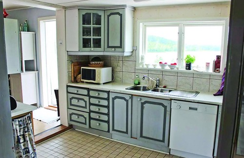 Bullaren Casa | Increíble casa en Bullaren con cocina