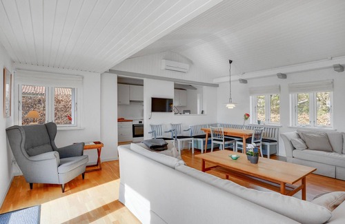 Lyngsbæk Strand Casa | Hermosa casa en Ebeltoft con cocina.