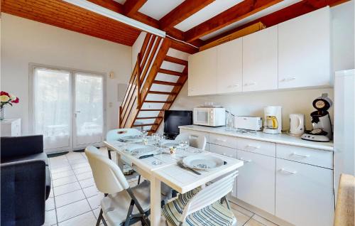Ronce-les-Bains Casa | Beautiful Home In Ronce-Les-Bains