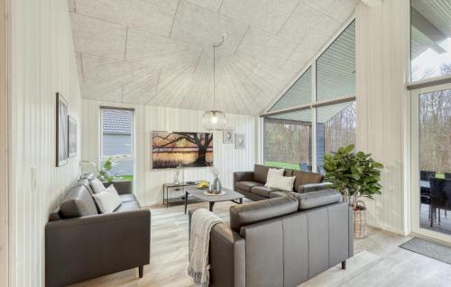 Jesendorf Casa | Beautiful Home In Jesendorf With Sauna
