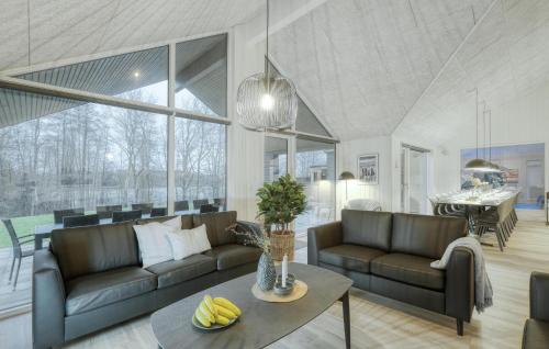 Jesendorf Casa | Beautiful Home In Jesendorf With Sauna