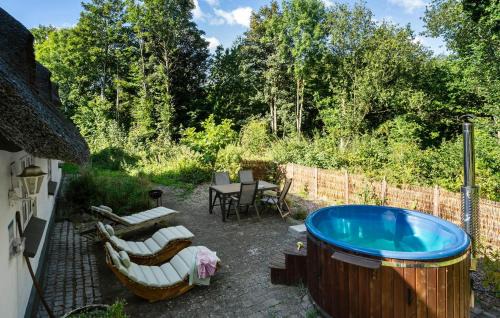 Juelsminde Casa | Beautiful Home In Juelsminde With Sauna