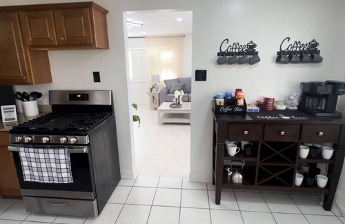 Kenner - Louis Armstrong International Airport Casa | Hermosa casa en Kenner, LA, a 6 min del aeropu MSY