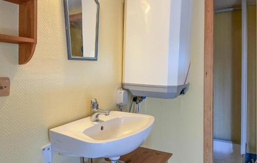 Grums Municipality Casa | Beautiful Home In Kil With Wifi
