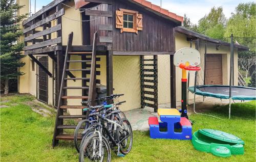 Debnica Kaszubska Casa | Beautiful Home In Krzynia With Wifi