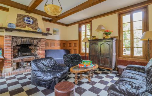 Le Crotoy Casa | Beautiful Home In Le Crotoy With Wifi