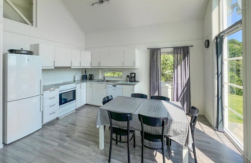 Lyngdal Casa | Hermosa casa en Lyngdal con cocina.