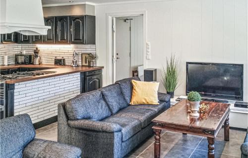 Sogne Casa | Beautiful Home In Mandal With Wifi