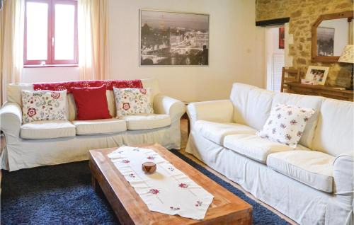 Montaudin Casa | Beautiful Home In Montaudin With Wifi