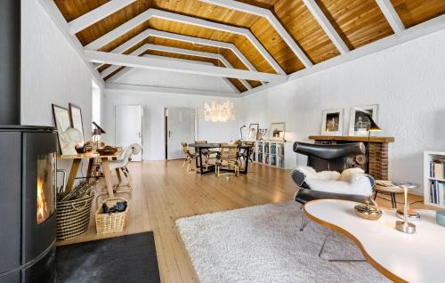 Odense Casa | Beautiful Home In Odense M With Wifi