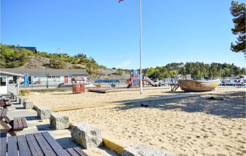 Ny Hellesund Casa | Beautiful Home In Søgne With Wifi