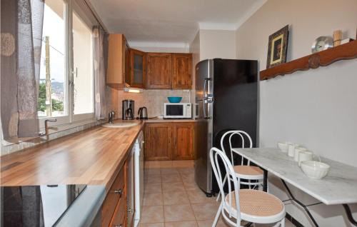 Saint-Andre Casa | Beautiful Home In Saint-André