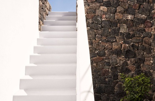 Kamari Casa | Beautiful Home in Santorini