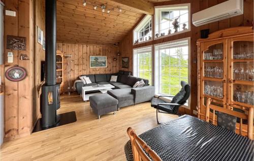 Ringsaker Casa | Beautiful Home In Sjusjøen With Sauna