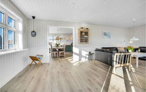 Skagen Casa | Beautiful Home In Skagen With Kitchen